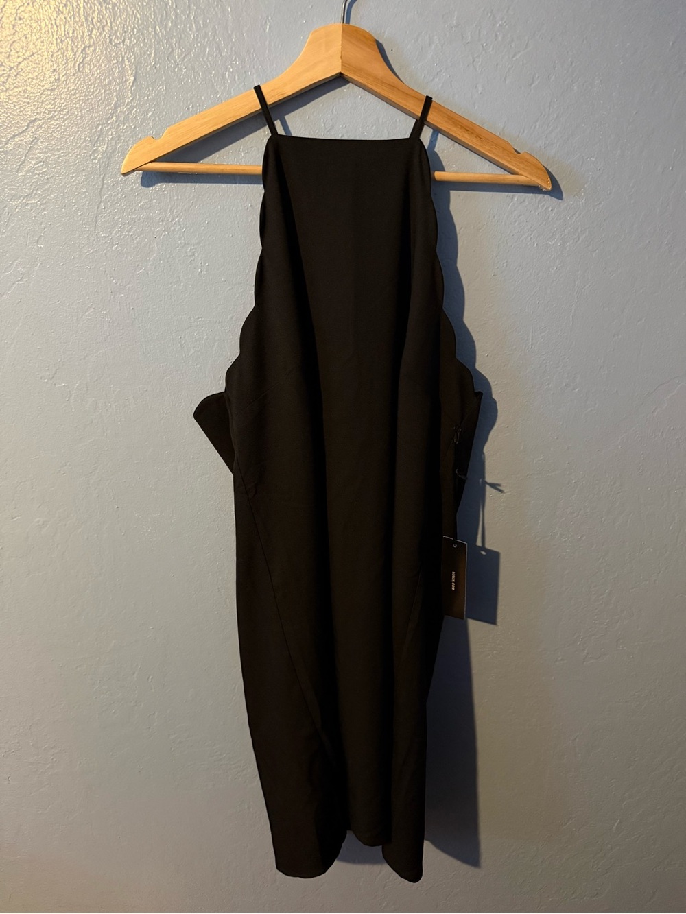 Lulu's Black Scalloped-Edge Spaghetti-Strap Midi Dress